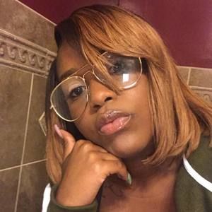 Meet your Posher, Kay